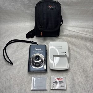 Canon Silver and Black Digital Camera Set